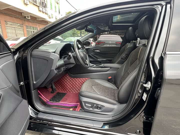 Фото 6 - Toyota Avalon