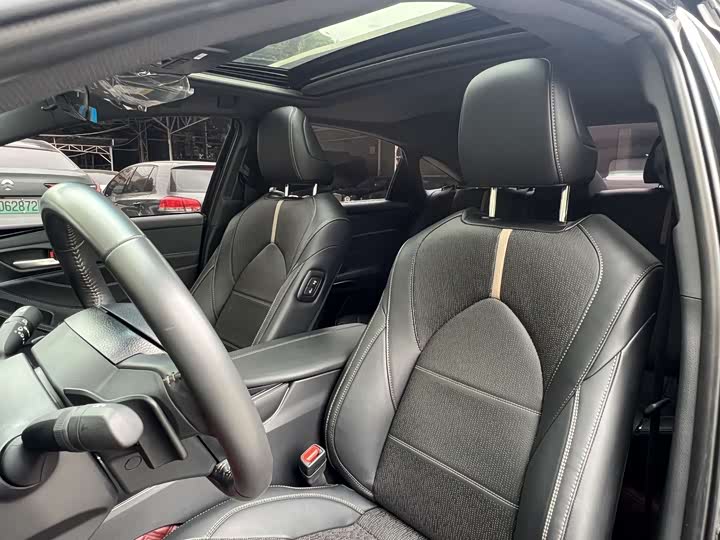 Фото 9 - Toyota Avalon