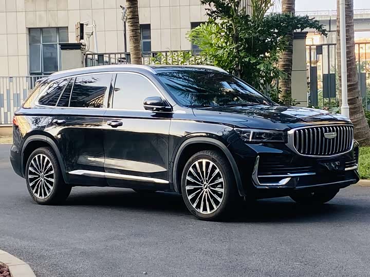 Фото 3 - Geely Monjaro