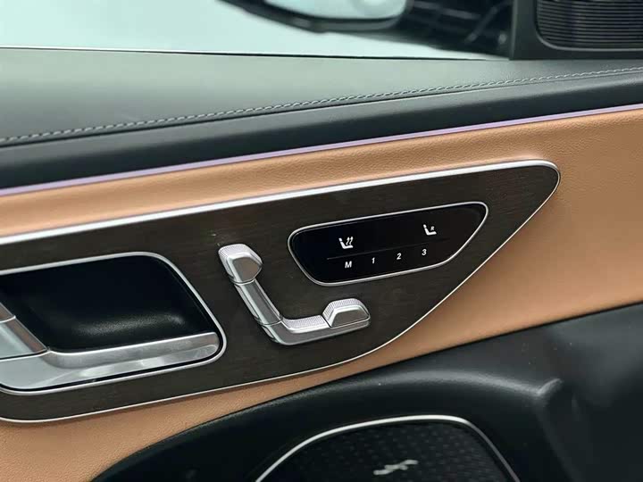 Фото 9 - Mercedes-Benz E-Class Hybrid