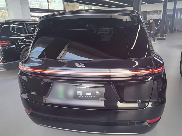 Фото 6 - LiXiang L8