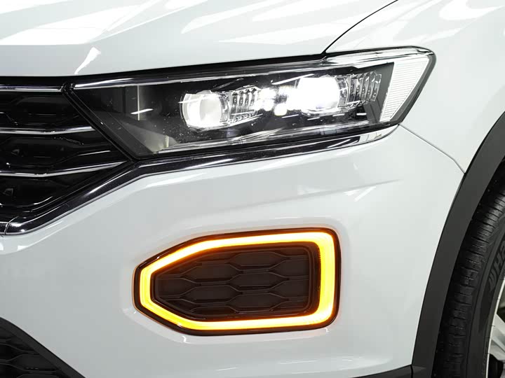 Фото 7 - Volkswagen T-Roc