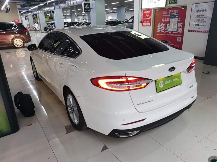 Фото 5 - Ford Mondeo