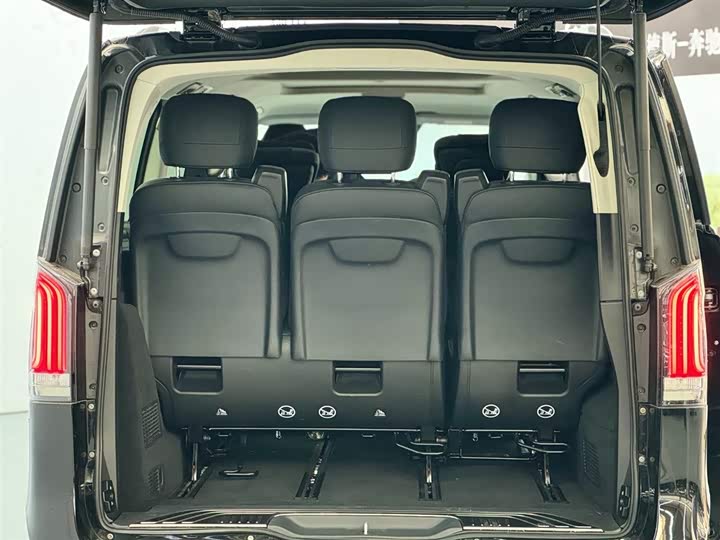 Фото 4 - Mercedes-Benz V-Class
