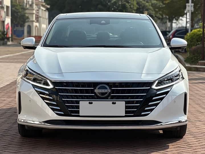 Фото 2 - Nissan Teana