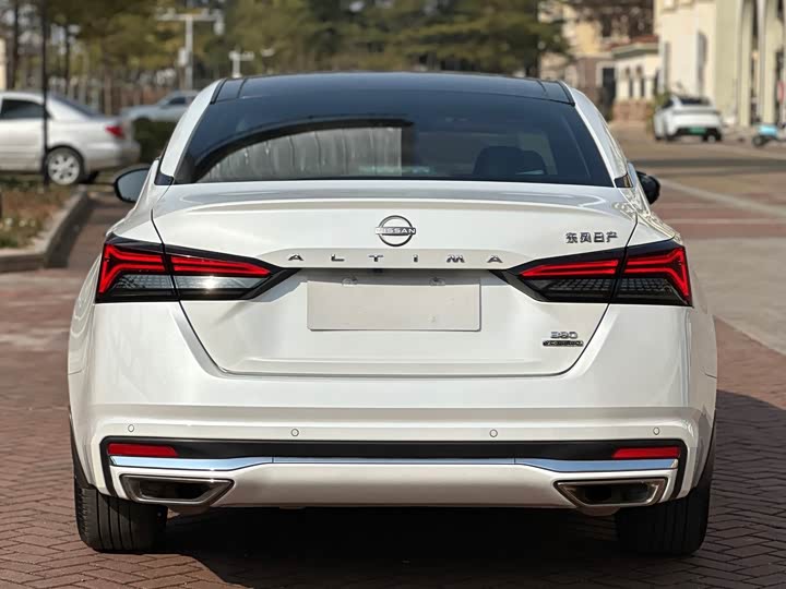 Фото 5 - Nissan Teana