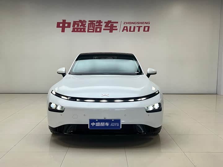 Фото 2 - XPeng P7