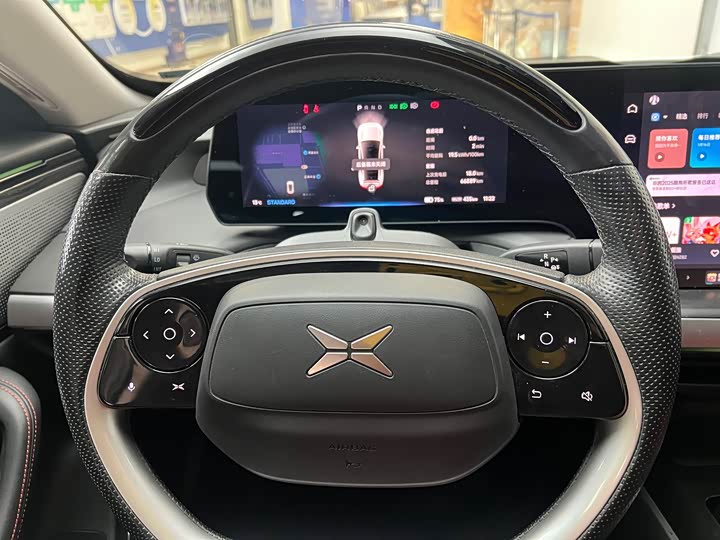 Фото 9 - XPeng P7