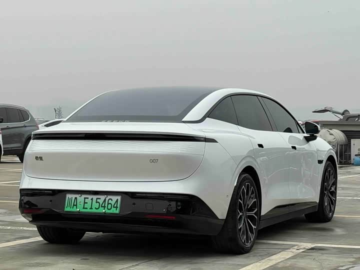 Фото 5 - Zeekr 007
