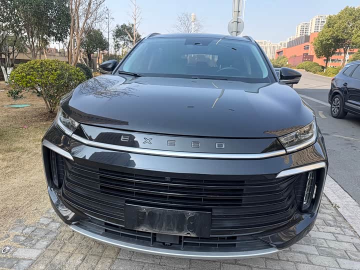 Фото 2 - Exeed TXL