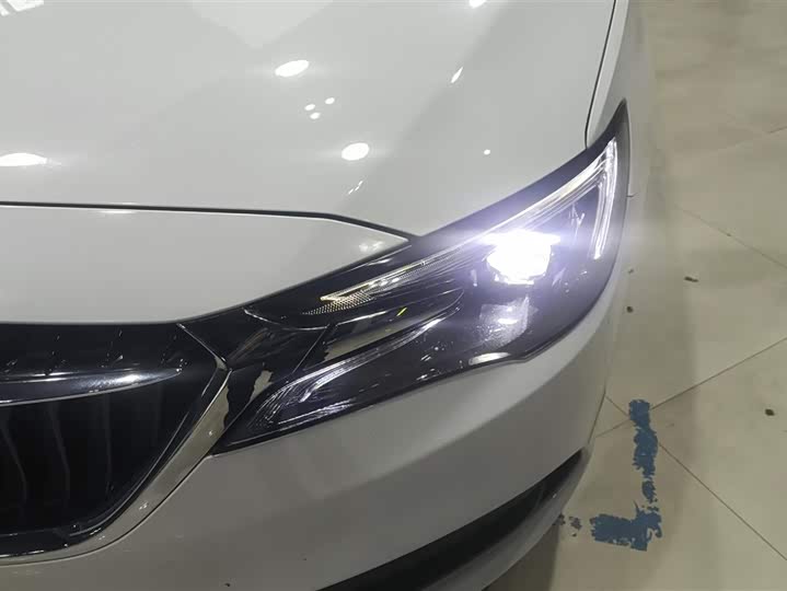 Фото 5 - Buick GL6