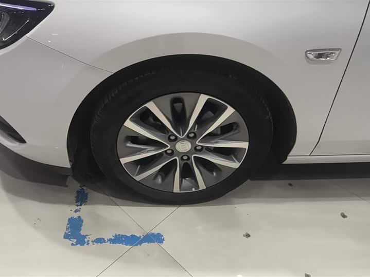 Фото 6 - Buick GL6