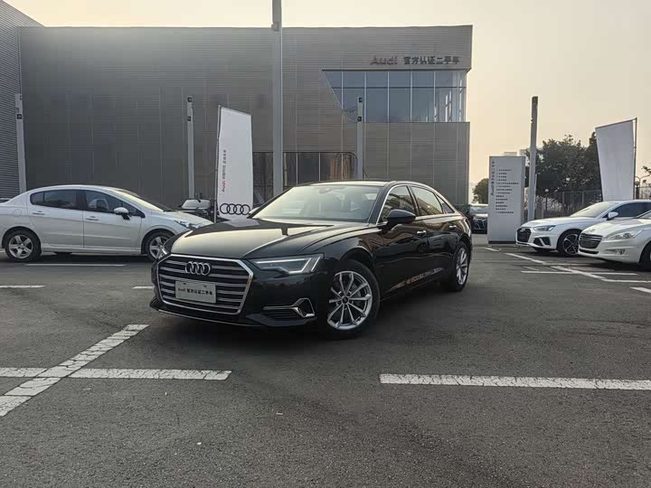 Фото 1 - Audi A6L