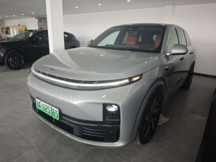 Фото 1 - LiXiang L7