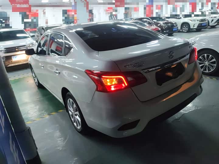 Фото 5 - Nissan Sylphy