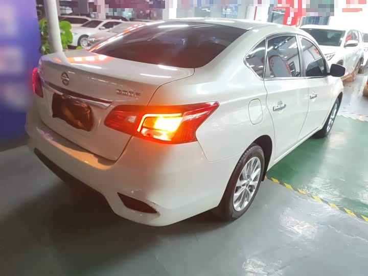 Фото 7 - Nissan Sylphy