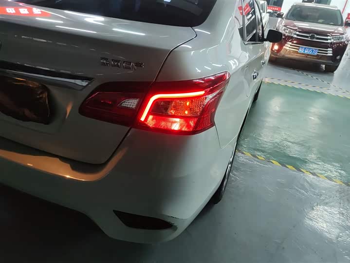 Фото 8 - Nissan Sylphy