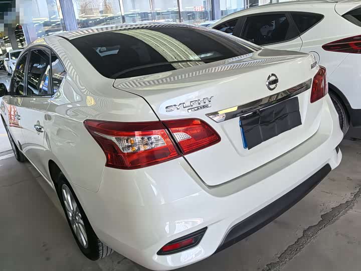Фото 4 - Nissan Sylphy