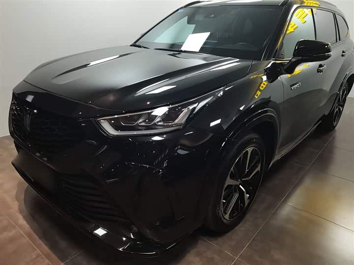 Фото 1 - Toyota Crown Kluger