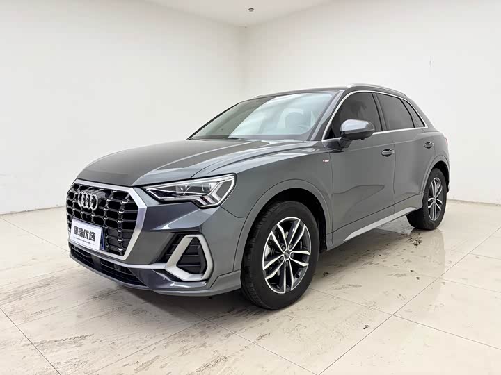 Фото 1 - Audi Q3