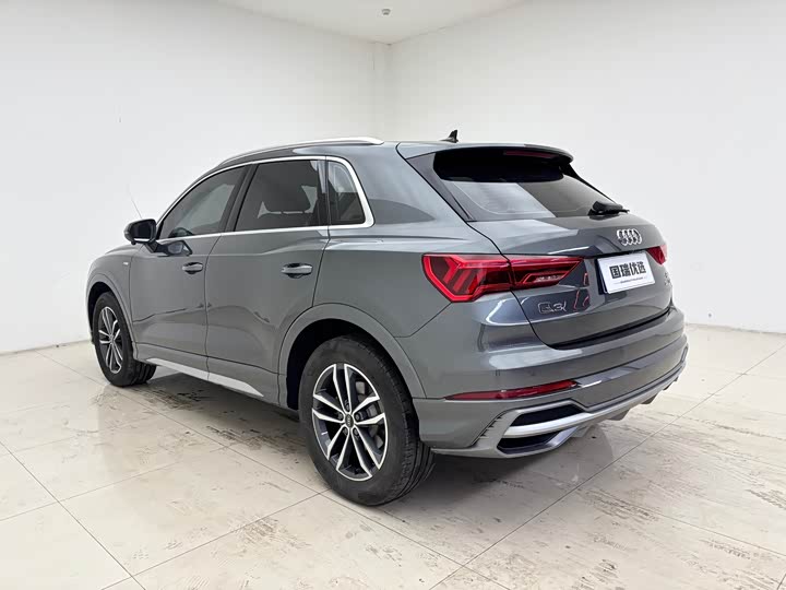 Фото 6 - Audi Q3