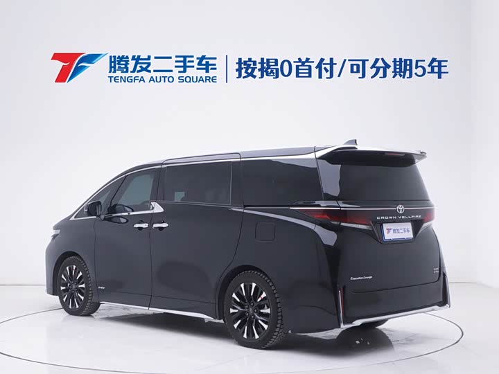 Фото 3 - Toyota Vellfire