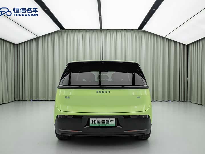 Фото 7 - Zeekr Mix