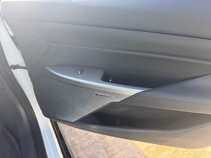 Фото 9 - Dongfeng Yipai eπ 007