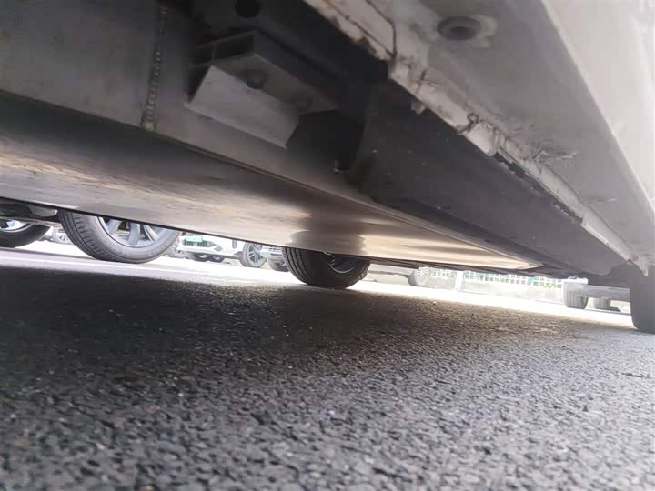 Фото 4 - Dongfeng Nammi 01