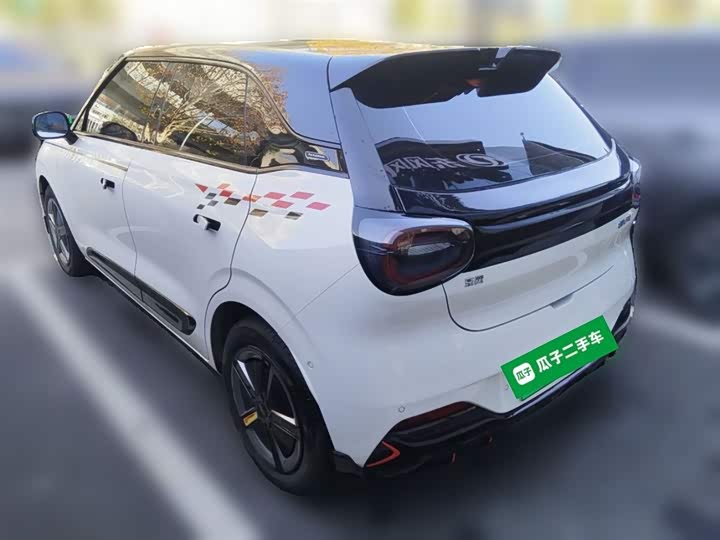 Фото 9 - Dongfeng Nammi 01