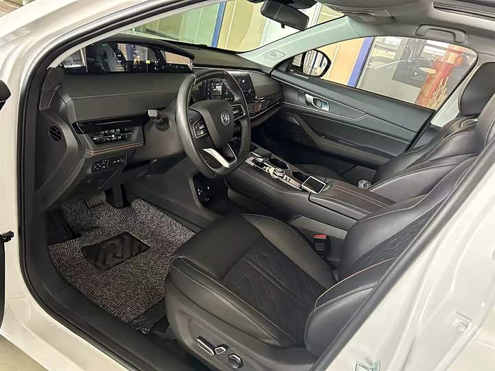 Фото 8 - Changan UNI-K