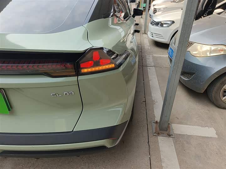 Фото 8 - Changan Deepal SL03