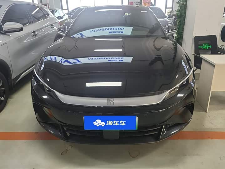 Фото 2 - BYD Han