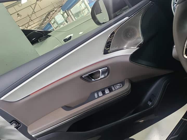 Фото 7 - BYD Han