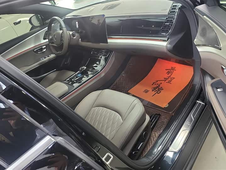 Фото 8 - BYD Han