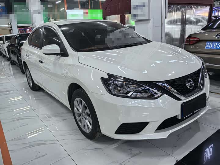 Фото 3 - Nissan Sylphy