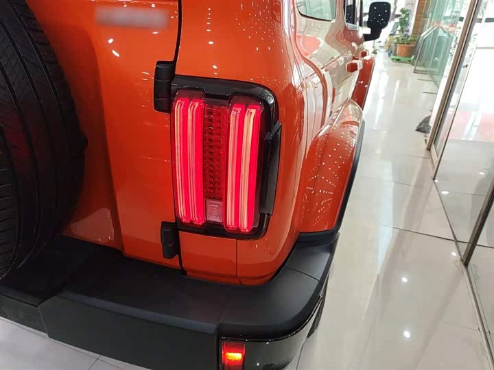 Фото 8 - Tank 300