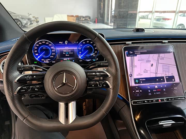 Фото 4 - Mercedes-Benz EQE