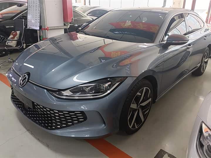 Фото 1 - Volkswagen Lamando L