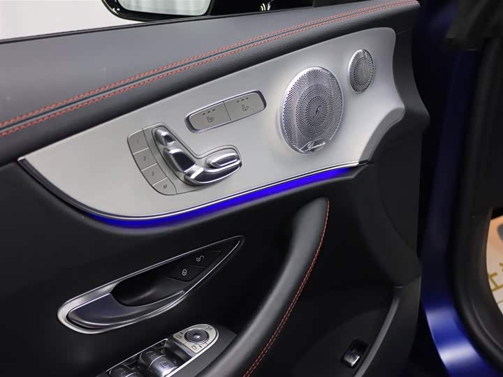 Фото 6 - Mercedes-Benz E-Class AMG