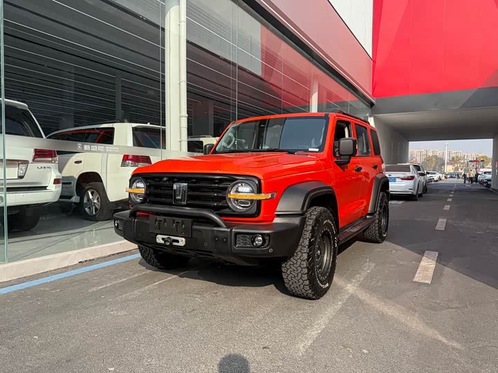 Фото 1 - Tank 300