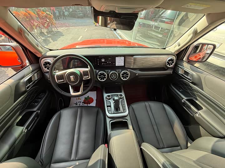 Фото 9 - Tank 300