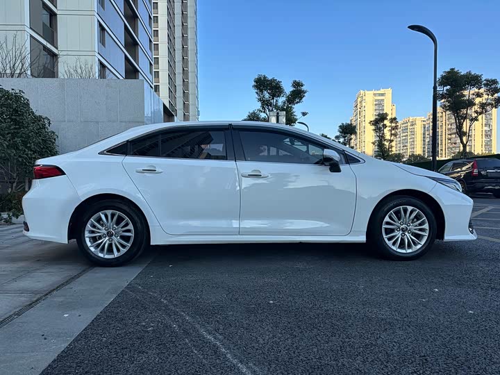 Фото 4 - Toyota Allion