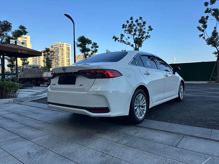 Фото 5 - Toyota Allion