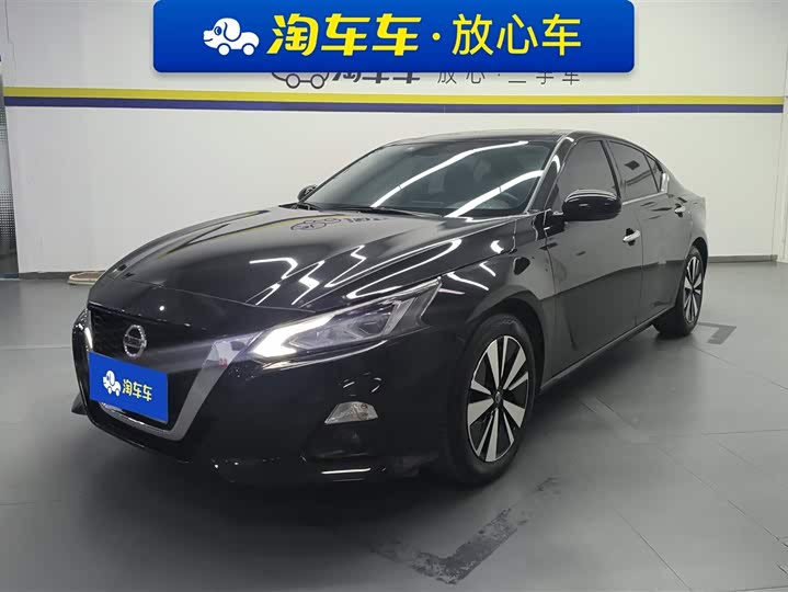 Фото 1 - Nissan Teana