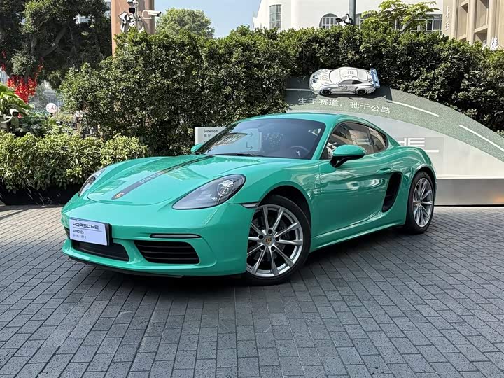 Фото 1 - Porsche 718