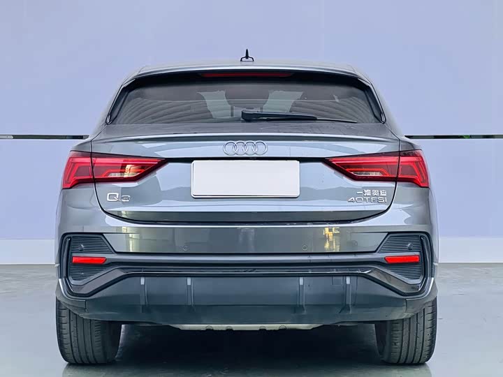 Фото 5 - Audi Q3 Sportback