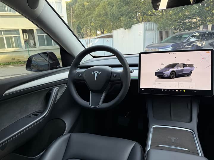 Фото 6 - Tesla Model Y