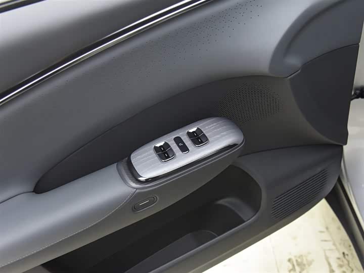 Фото 8 - XPeng G7