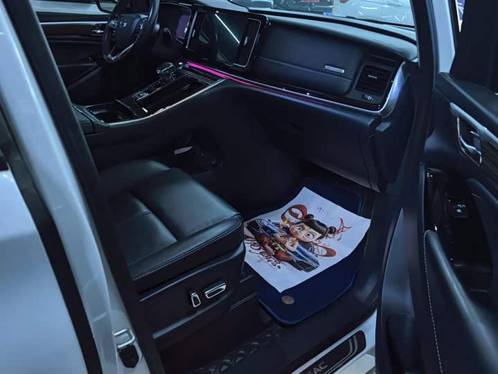 Фото 8 - GAC Trumpchi M8